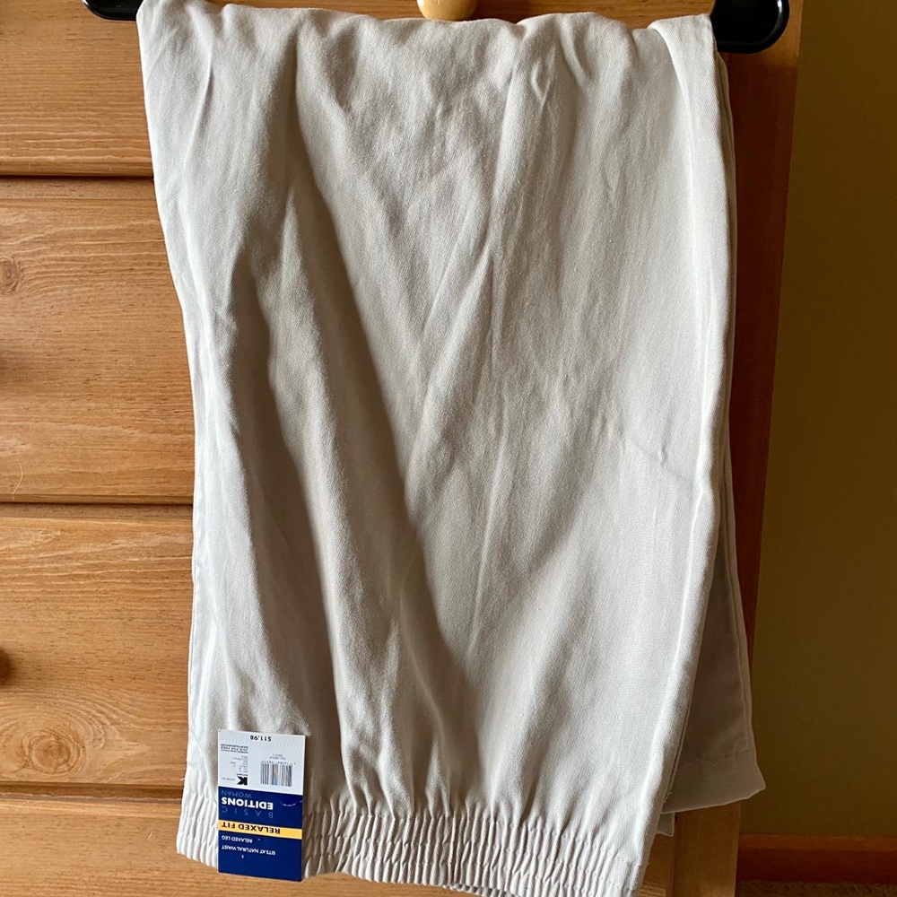 NWT ladies khaki pants